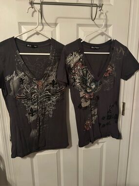 NWOT Vintage Y2K Brad Butter Women’s Tattoo Long V Neck Tshirt Sz XL Dark Gray